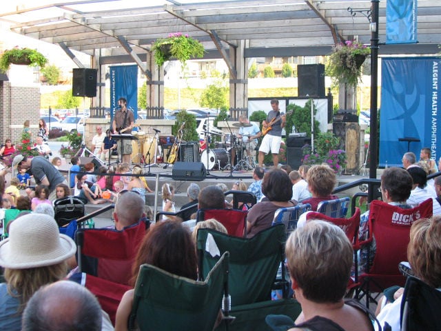 Vibes at Village Pointe
